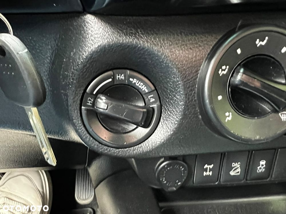 Toyota Hilux 4x4 Extra Cab Comfort - 16