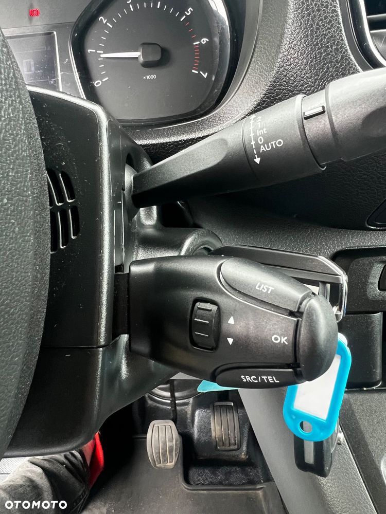 Opel Vivaro - 18