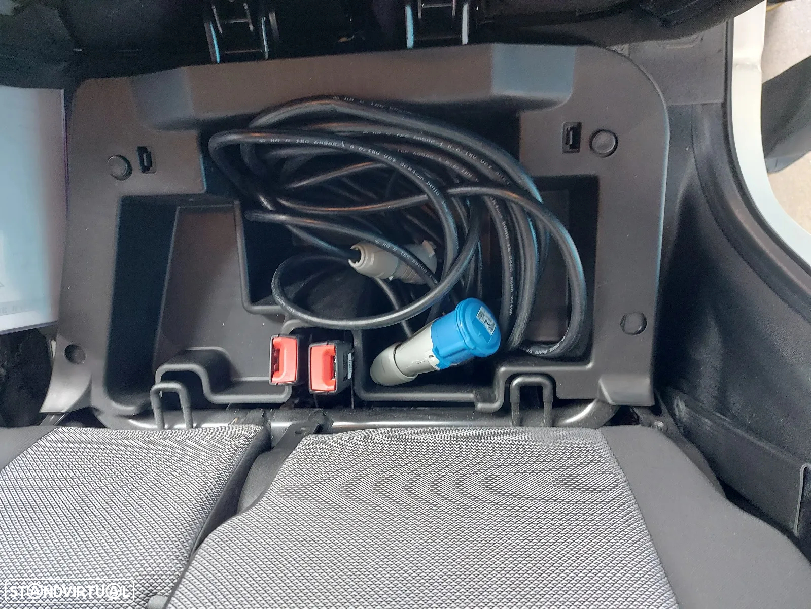 Fiat DOBLO EASY FRIO ESTRADA E GARAGEM - 12