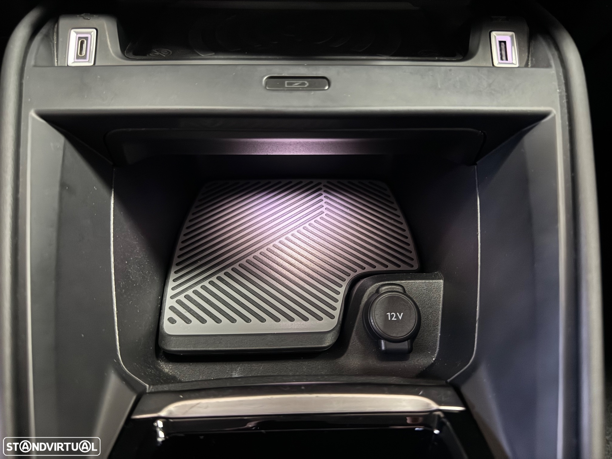 Citroën C4 PureTech 155 Stop&Start EAT8 SHINE - 33