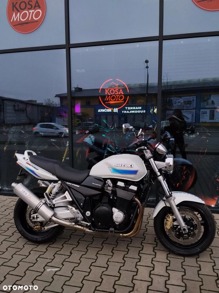 Suzuki GSX - 7