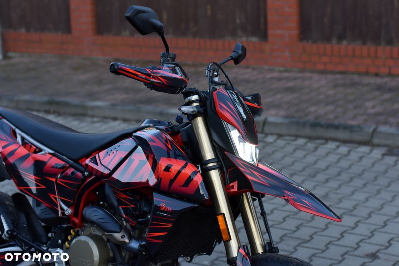 Ducati Hypermotard - 4