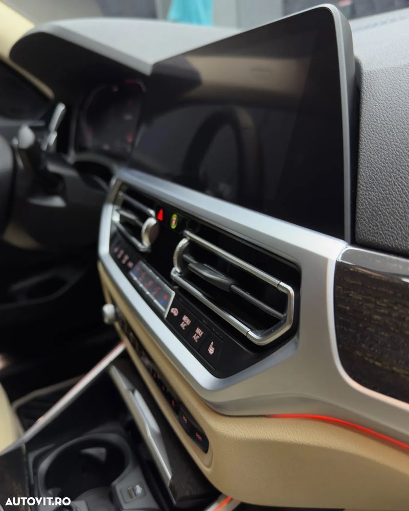 BMW Seria 3 320d xDrive AT - 12