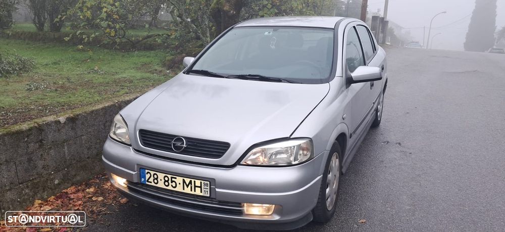 Opel Astra 1.4 Club - 1