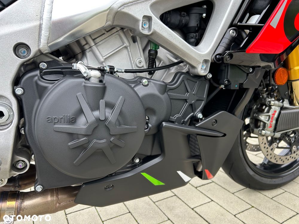Aprilia Tuono - 15