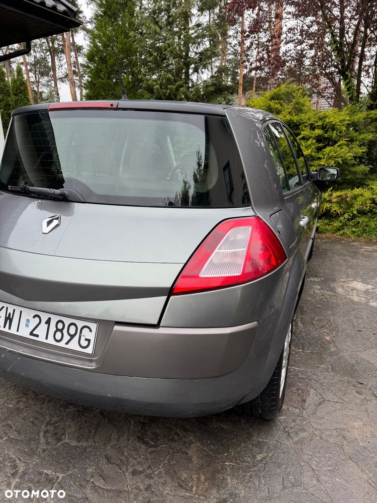 Renault Megane 1.6 Authentique - 9