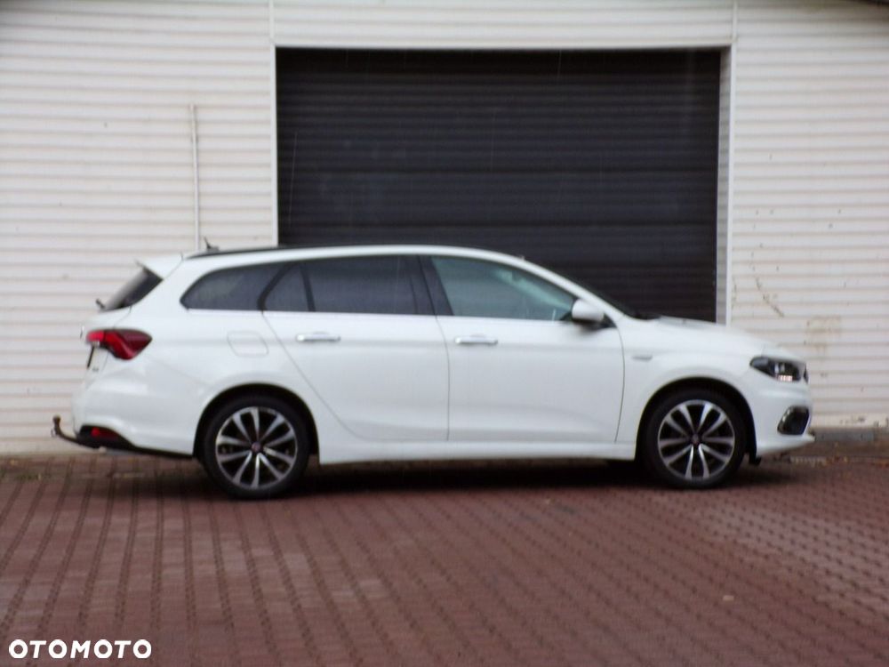 Fiat Tipo - 12
