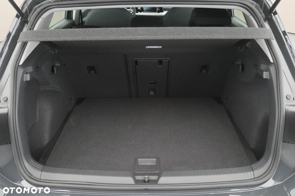 Volkswagen Golf - 16