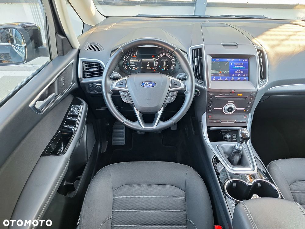Ford Galaxy - 28