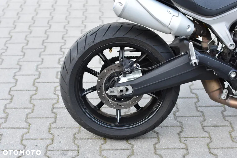 Ducati Scrambler - 11