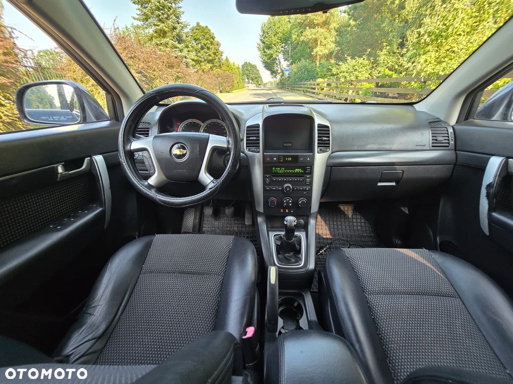 Chevrolet Captiva 2.4 4WD 7 Sitzer LT - 7