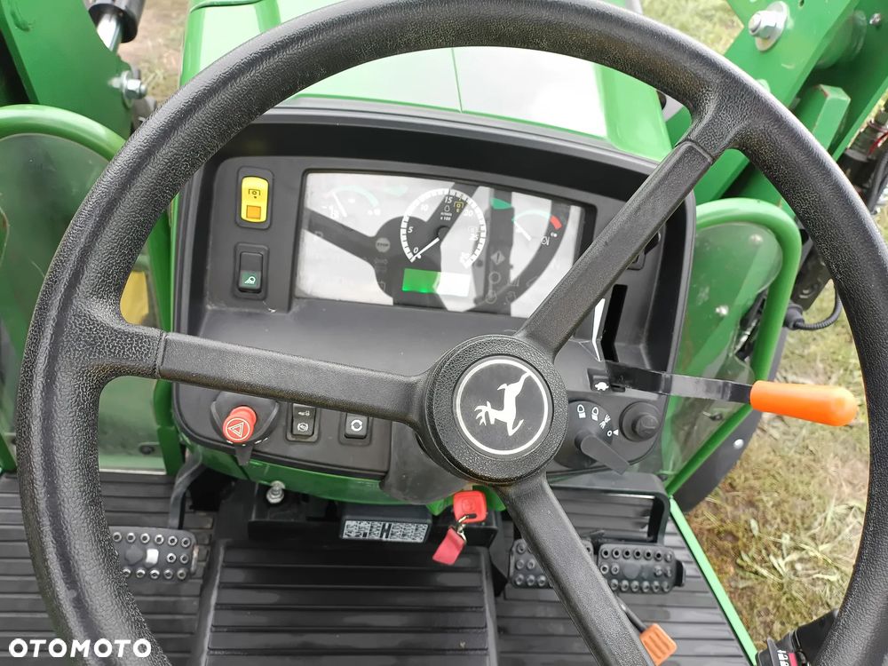 John Deere 5050E - 8