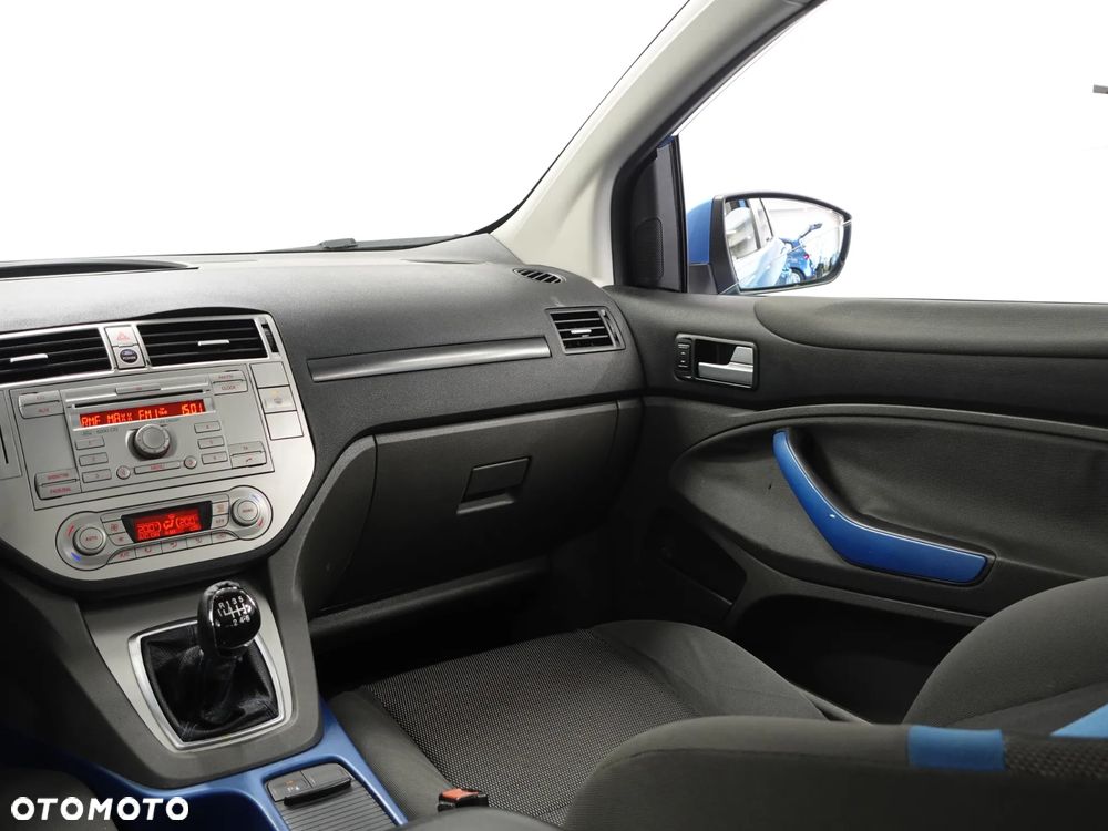 Ford Kuga 2.0 TDCi 2x4 Titanium - 33