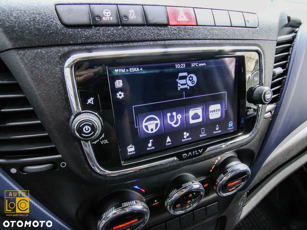 Iveco DAILY CHŁODNIA + MROŹNIA + AGREGAT x 2 + AUTOMAT - 16