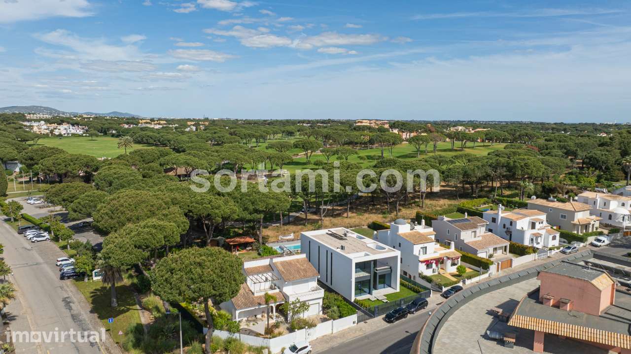 Moradia Isolada T4 Venda em Quarteira,Loulé - Grande imagem: 4/50