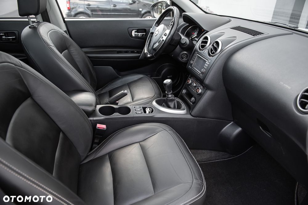 Nissan Qashqai+2 - 31