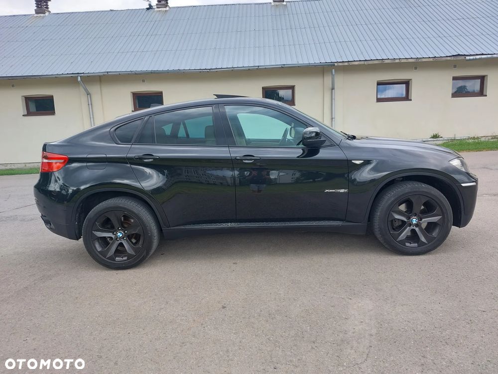 BMW X6M - 10