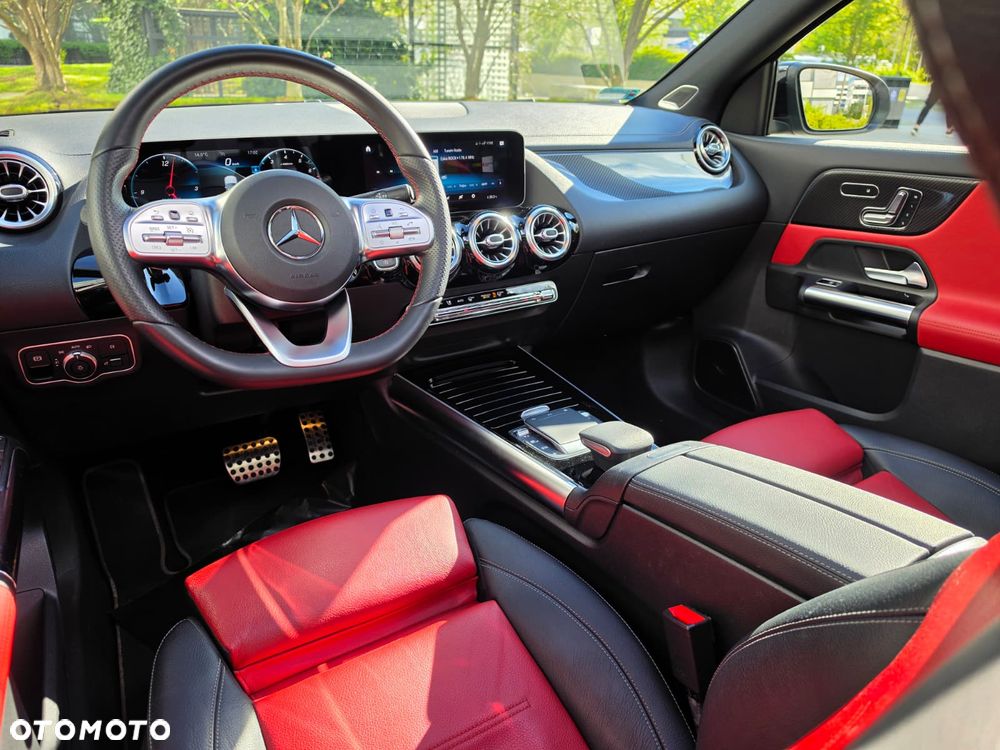 Mercedes-Benz GLA 250 4-Matic AMG Line - 14