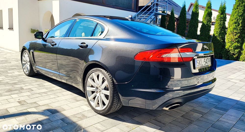 Jaguar XF 3.0 V6 Diesel S Premium Luxury - 7