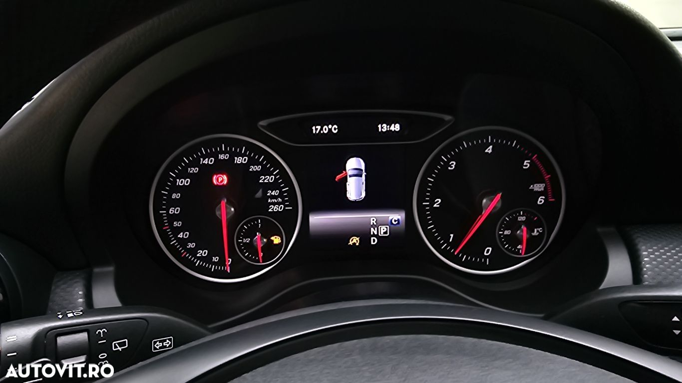 Mercedes-Benz A - 16