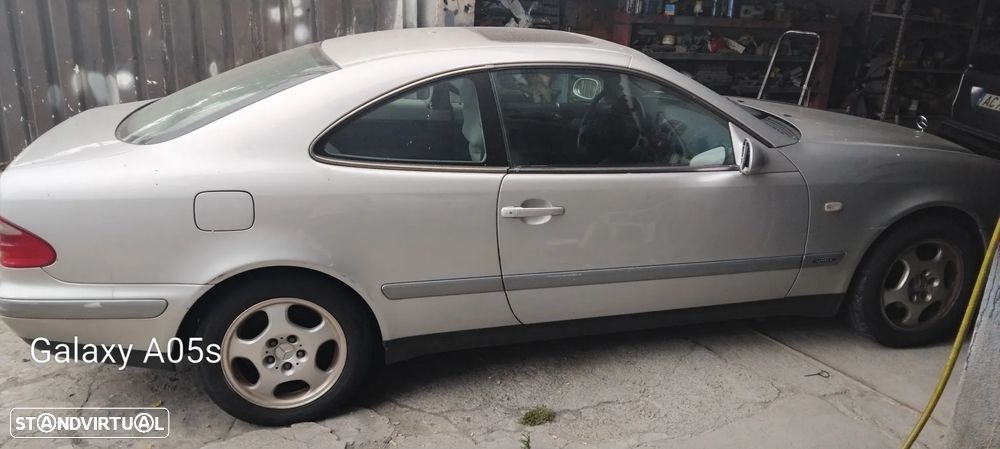 Mercedes-Benz CLK 200 Avantgarde - 1