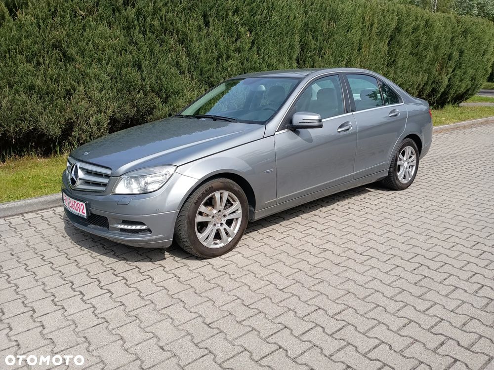 Mercedes-Benz Klasa C 180 CGI Automatik BlueEFFICIENCY Avantgarde - 3