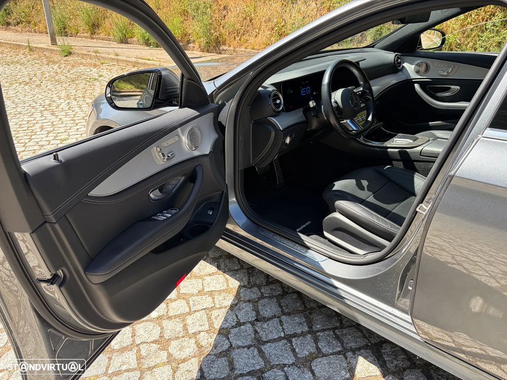Mercedes-Benz E 300 de 4Matic 9G-TRONIC AMG Line - 16
