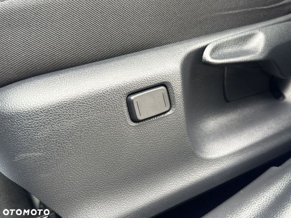 Toyota Yaris Hybrid 1.5 Style - 32