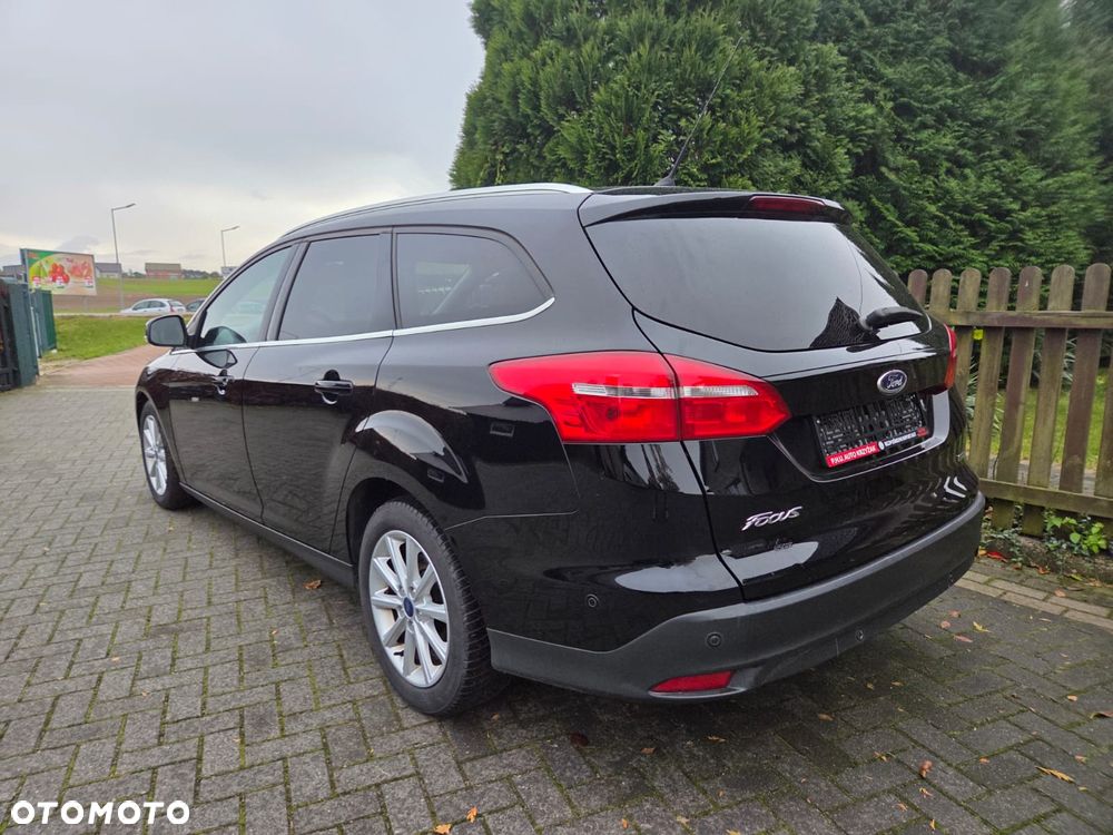 Ford Focus 1.0 EcoBoost Titanium - 4