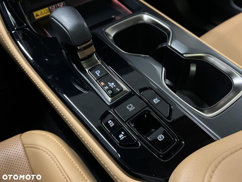 Lexus NX 350h Prestige AWD - 24