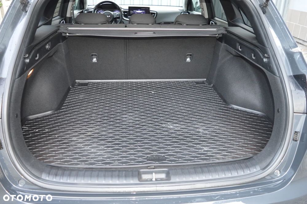 Kia Ceed 1.5 T-GDI Business Line Plus DCT - 34