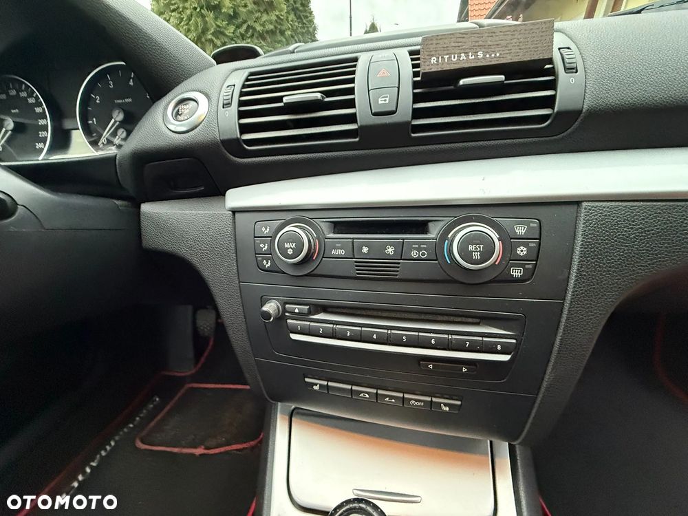 BMW Seria 1 118i - 23