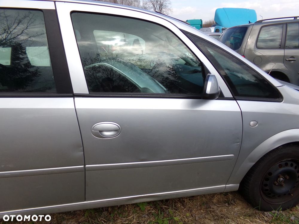 Drzwi prawy przód Opel Meriva A Z157 - 1