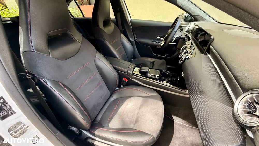 Mercedes-Benz A 250 e 8G-DCT AMG Line - 25