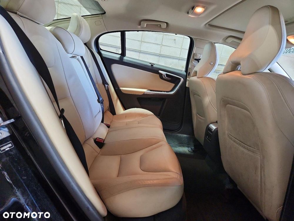 Volvo S60 - 8