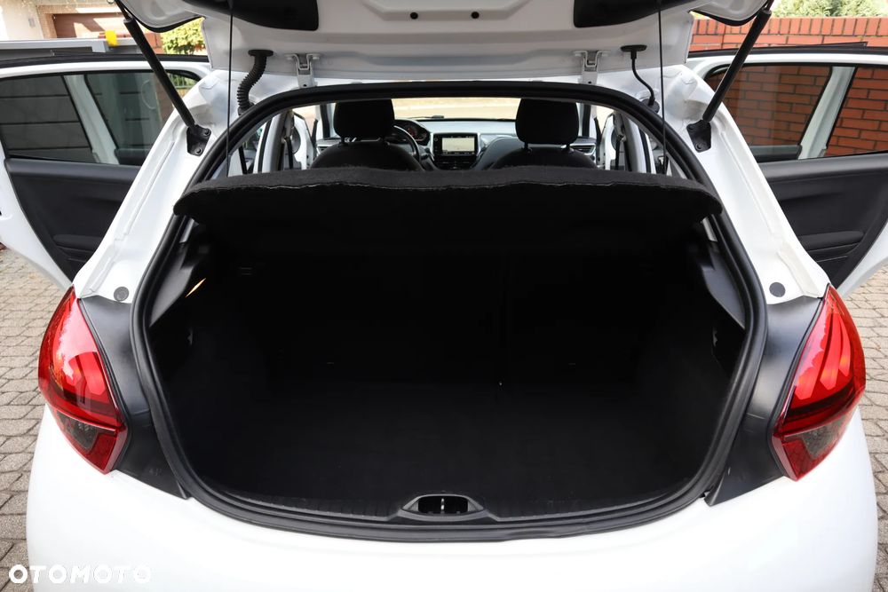 Peugeot 208 1.2 PureTech Allure S&S - 14