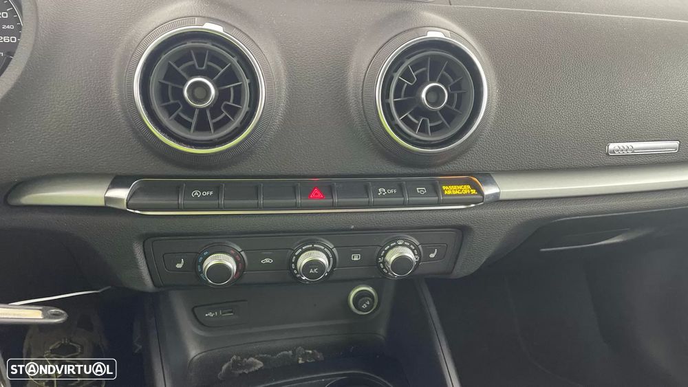 Audi A3 Sportback 30 TDI Sport - 28