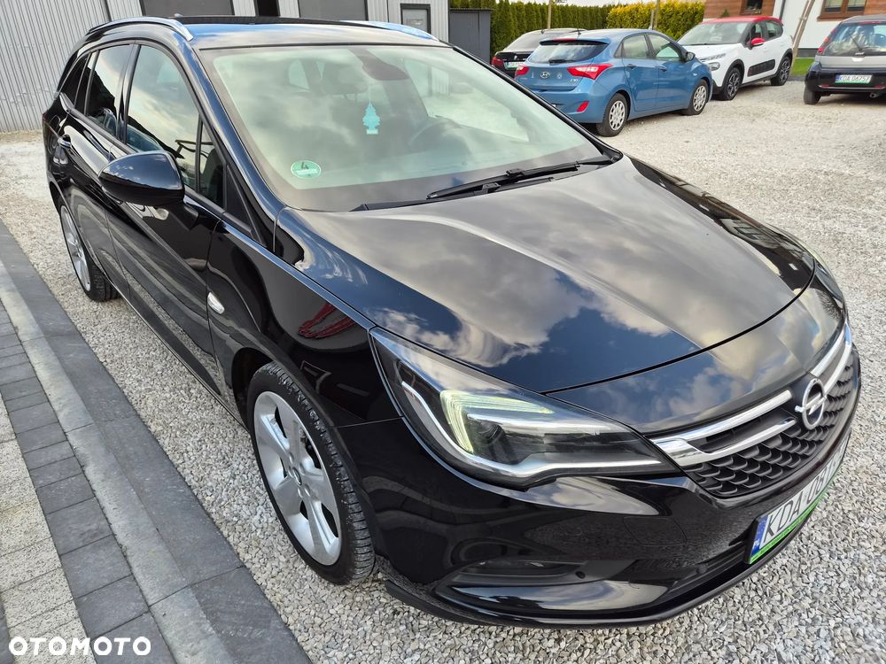 Opel Astra 1.6 CDTI Cosmo - 11