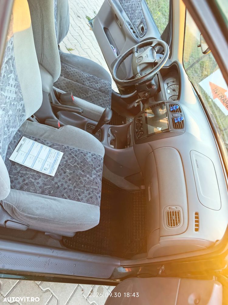 Mazda 323 - 7