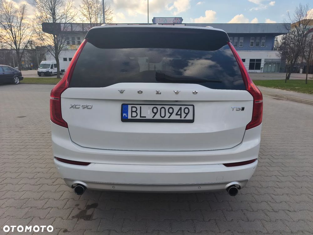 Volvo XC 90 T5 AWD Geartronic Momentum - 4