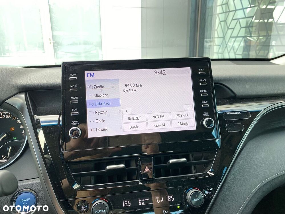 Toyota Camry 2.5 Hybrid Executive CVT - 15