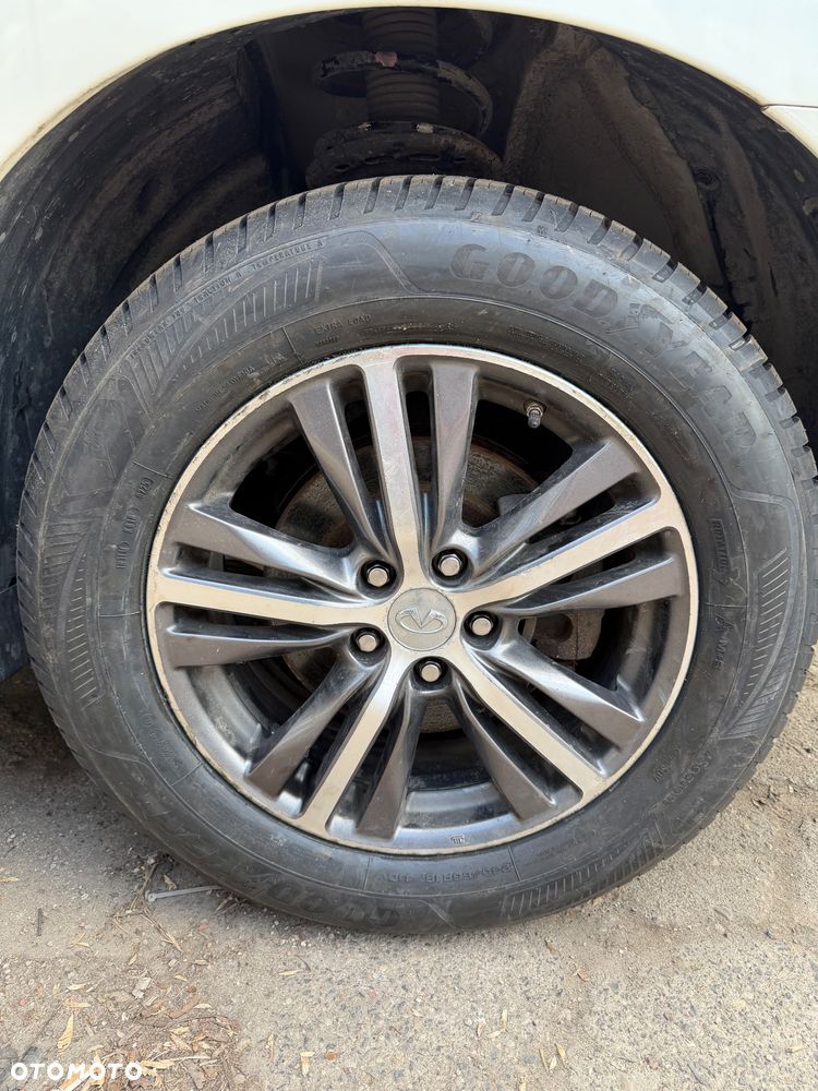 Infiniti QX60 - 13