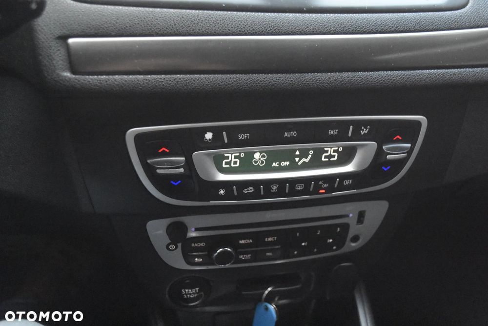 Renault Megane 1.6 16V Color Edition - 13