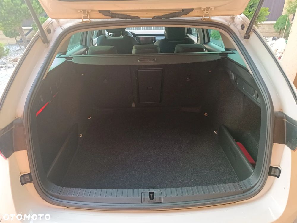 Skoda Octavia 1.5 TSI e-Tec Ambition DSG - 12