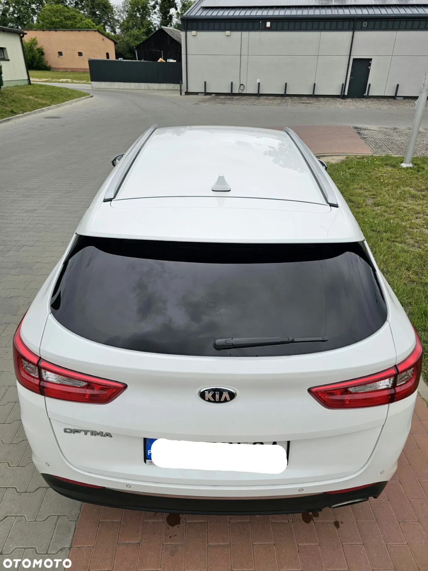 Kia Optima 2.0 L - 5