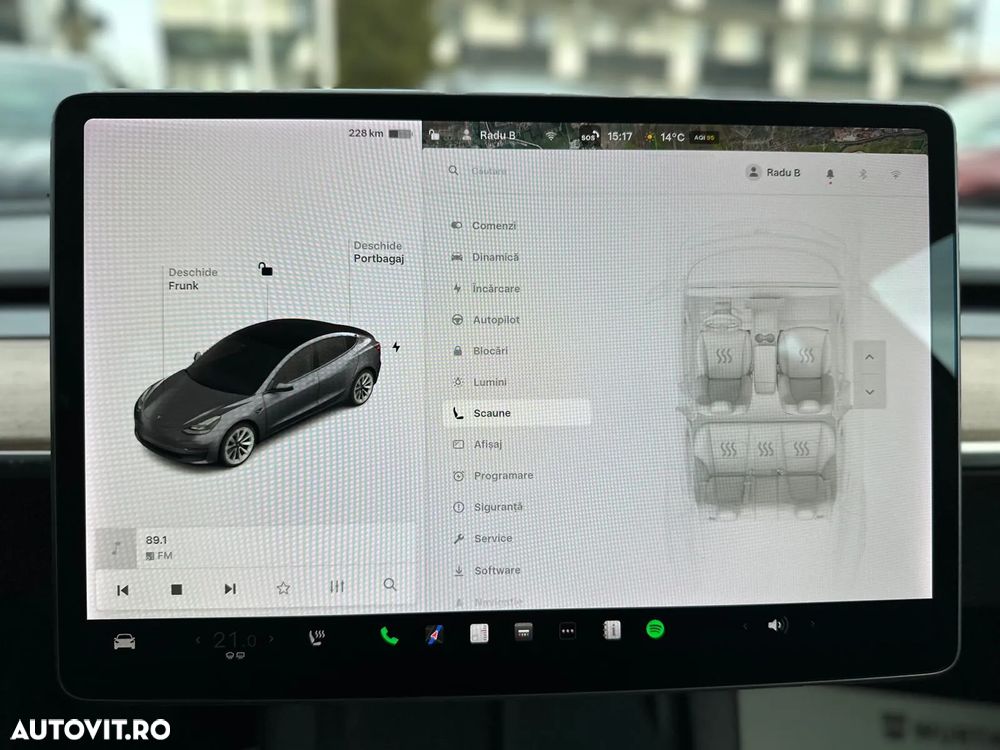 Tesla Model 3 Langstreckenbatterie Allradantrieb Dual Motor - 23