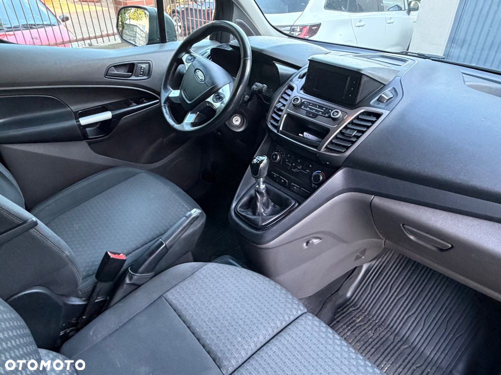 Ford Transit Connect - 8