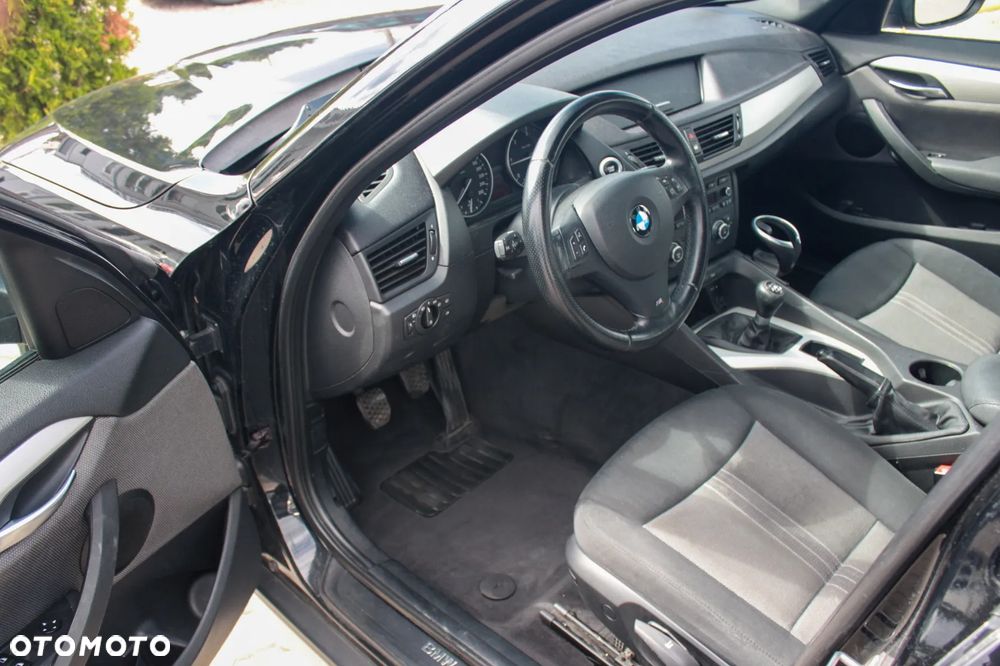 BMW X1 xDrive18d - 10