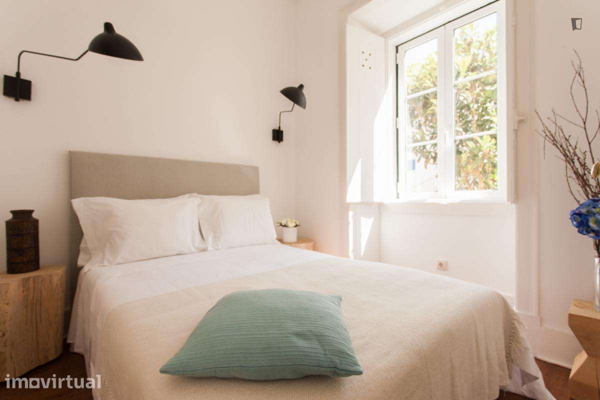 Apartamento com 3 quartos - localizado em Princípe Real Lisbon - Grande imagem: 2/26
