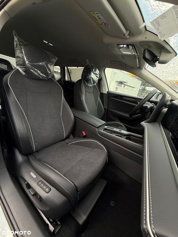 Volkswagen Passat - 12